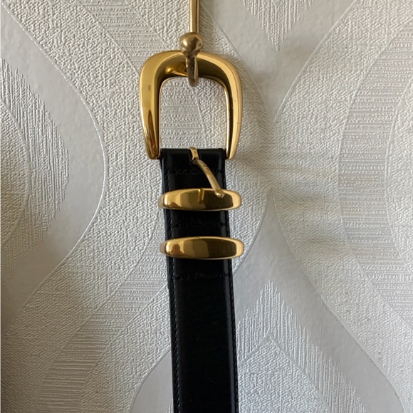 Aritzia Other - Aritzia Black Leather Belt with Gold Buckle